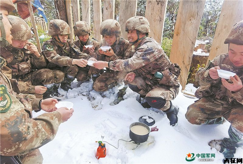 鉆密林、穿峽谷、爬雪山……這是墨脫邊防官兵的巡邏印記！