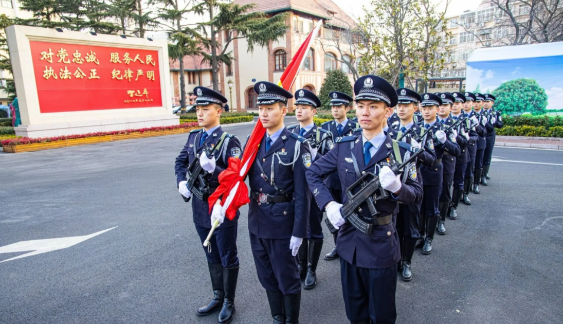 以更加昂揚的姿態(tài)護航新征程