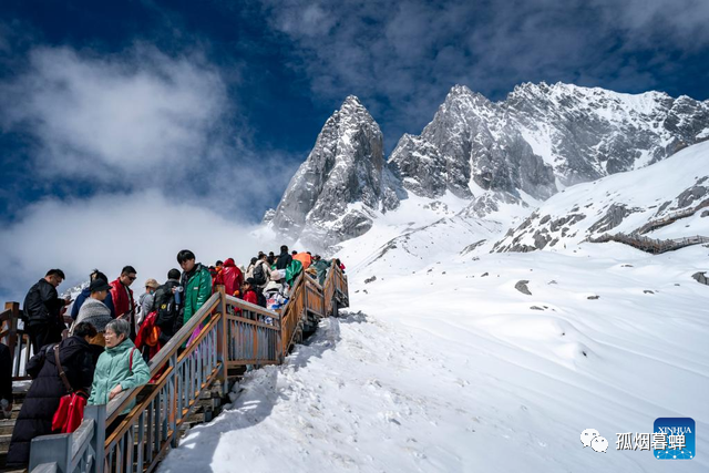 孤煙暮蟬：莫怪將登山滿雪，總有高峰不可攀